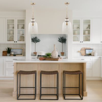 Alternative view of Sadah Tall Clear Blown Glass w/ Gold Metal Pendant Light