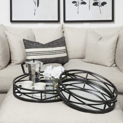 Alternative view of Piers (Set of 2) Black Metal Mirrored Round Trays