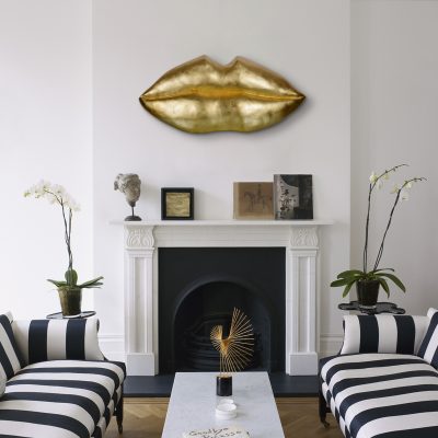Alternative view of Kiss Kiss 49" Wide Wall Art, Gold